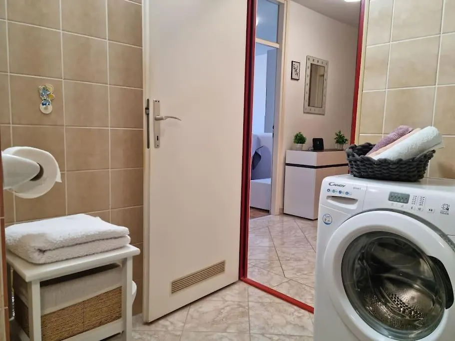 Διαμέρισμα Apartman Neva ,Prostrani Stan U Blizini Mora Πούλα